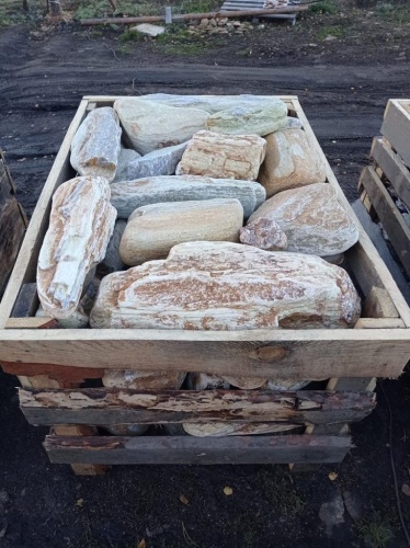 Златолит жёлтый, жёлто-зелёный глыбки и валуны для ланшафтного дизайна купить в Магасе