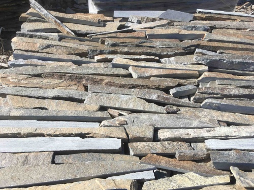 Горбушка златолит мультиколор для облицовки купить в Магасе