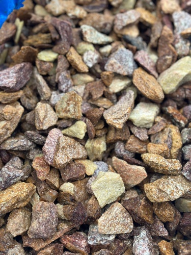 Златолит персиковый декоративная каменная крошка купить в Магасе