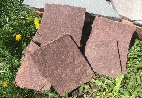 Плитняк лемезит бордовый для цоколя 1,5-2 см купить в Магасе