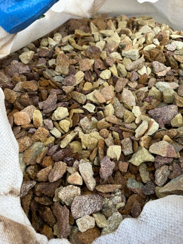 Златолит персиковый декоративная каменная крошка купить в Магасе