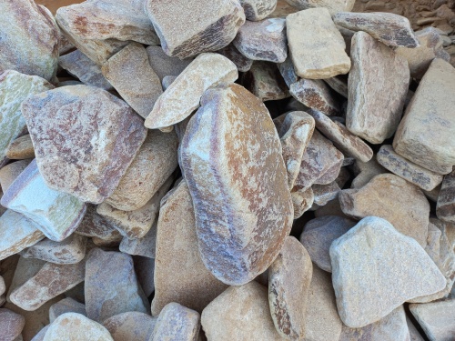 Златолит жёлтый, жёлто-зелёный глыбки и валуны для ланшафтного дизайна купить в Магасе