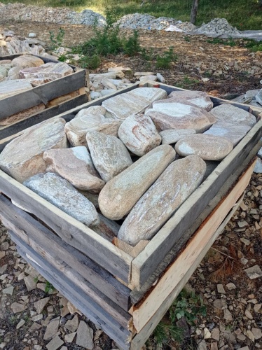 Златолит жёлтый, жёлто-зелёный глыбки и валуны для ланшафтного дизайна купить в Магасе