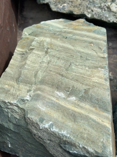 Ландшафтные глыбы зелёные 200-500 килограмм купить в Магасе