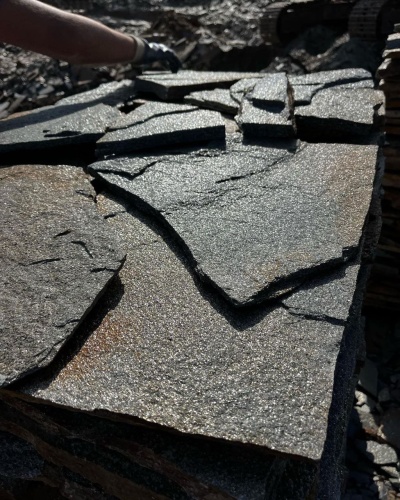 Плитняк златолит серебристый для фасада купить в Магасе