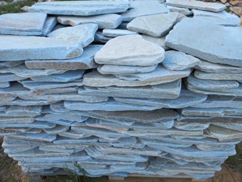 Плитняк златолит зелёный галтованный для цоколя купить в Магасе