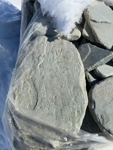 Плитняк златолит зелёный галтованный для цоколя купить в Магасе